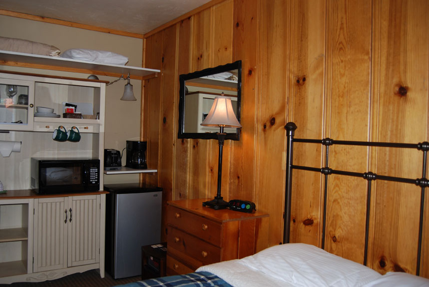 Cabin 9 bedroom